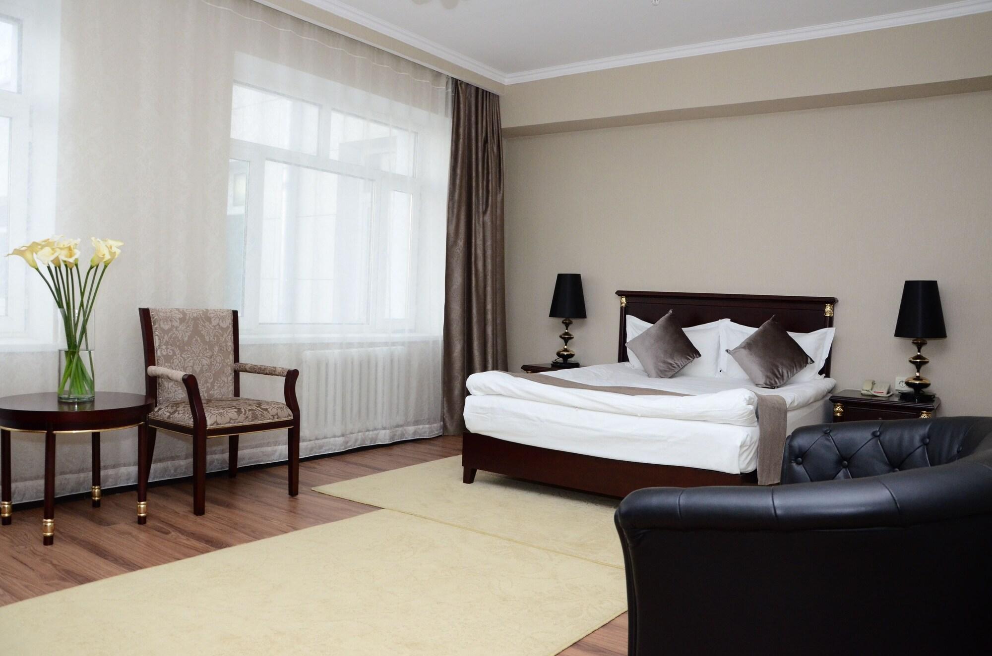 Reikartz Park Astana Ex-Royal Park Hotel & Spa Extérieur photo