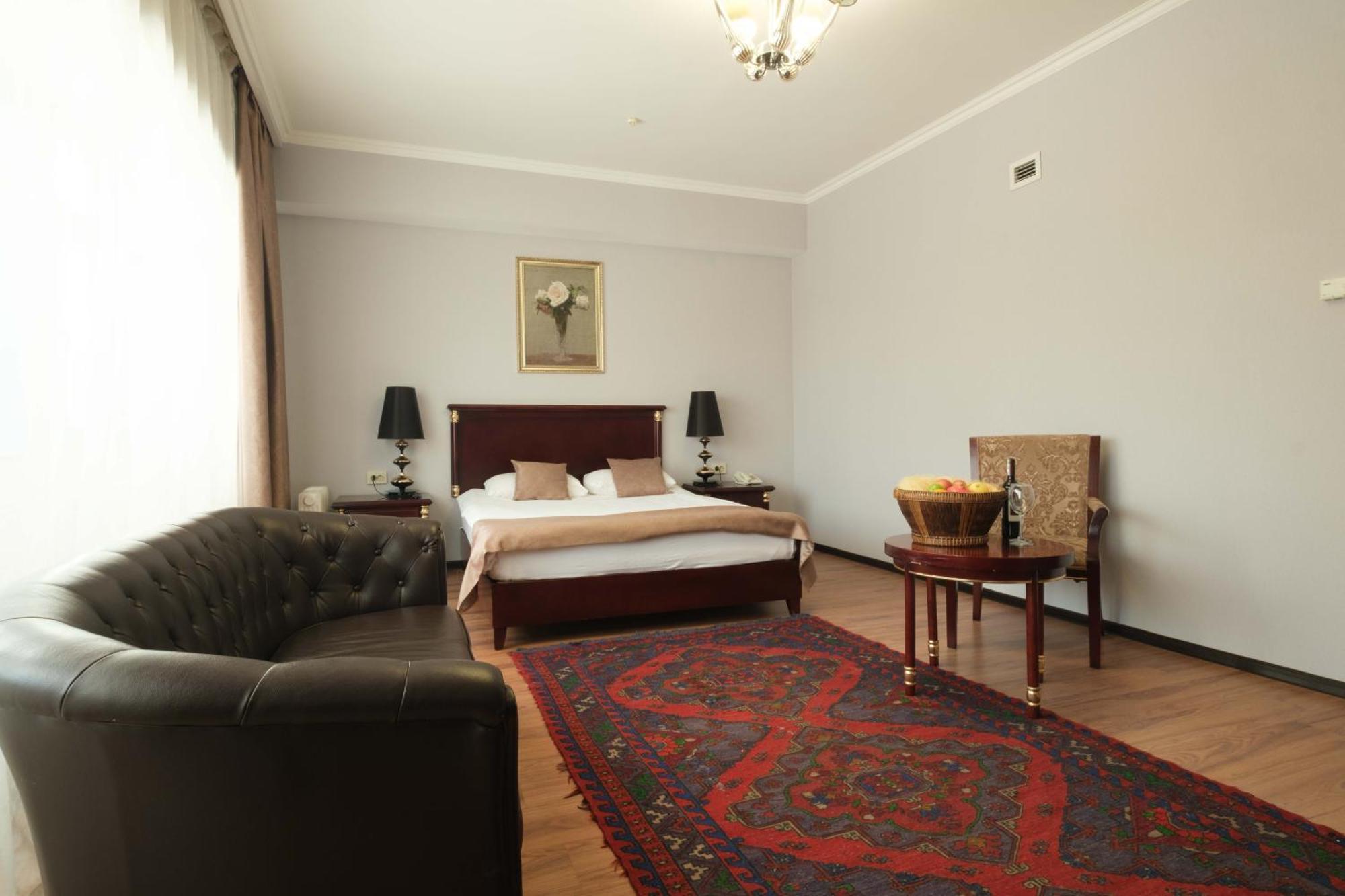 Reikartz Park Astana Ex-Royal Park Hotel & Spa Extérieur photo