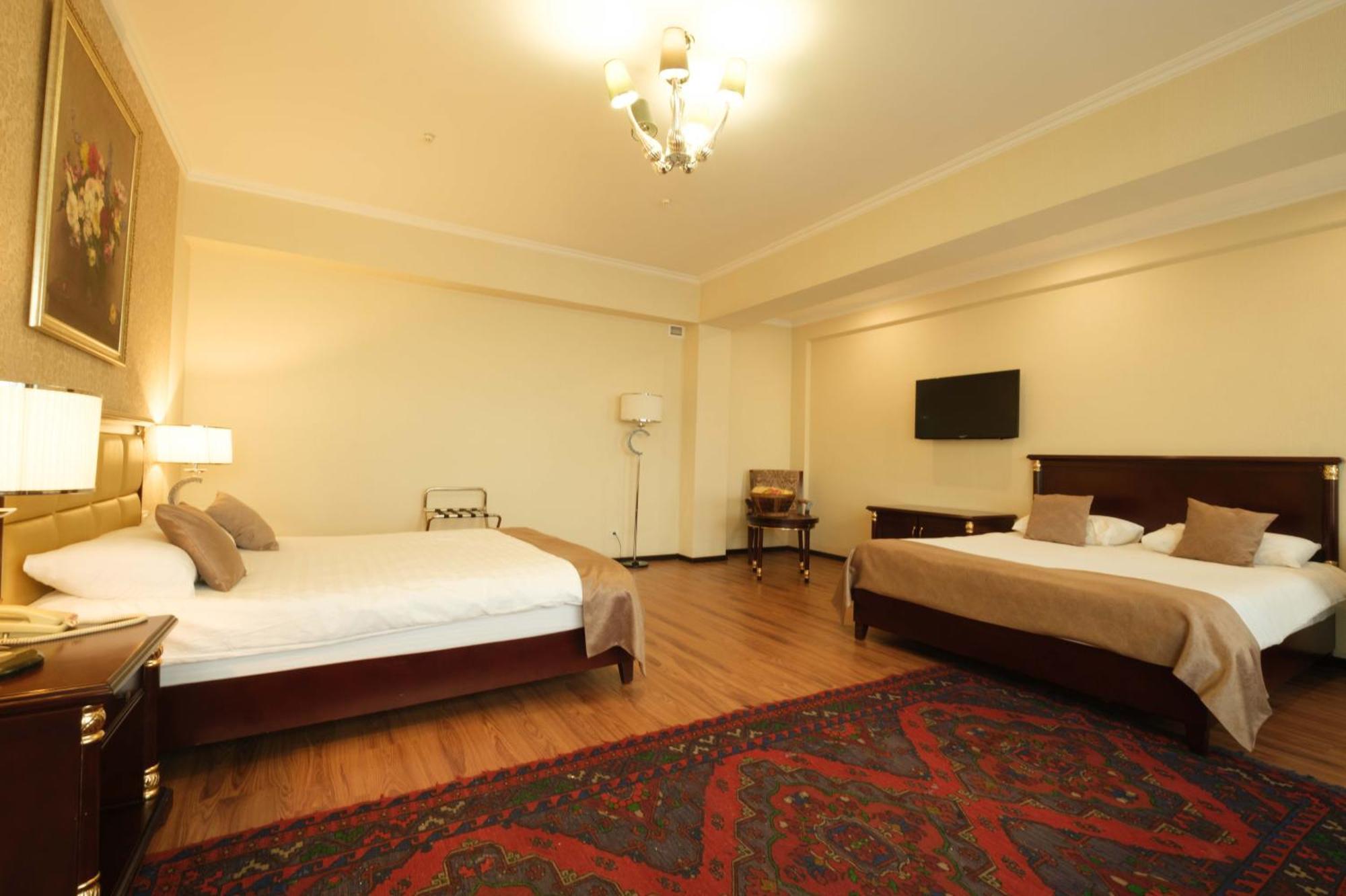 Reikartz Park Astana Ex-Royal Park Hotel & Spa Extérieur photo